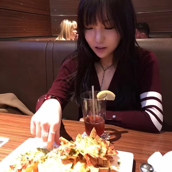 Meet your Posher, Jessie - Picture 3 of 3